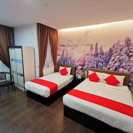 Palazzo Hotel Kulai Zewnętrze zdjęcie